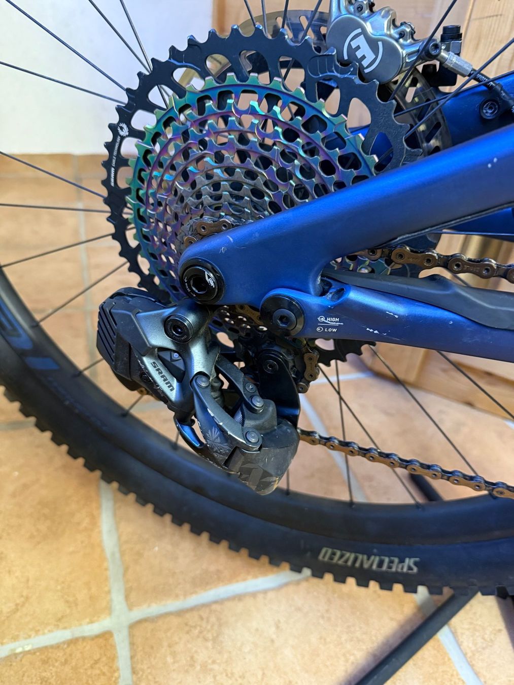 Specialized Biciclette: SPECIALIZED LEVO S-WORKS Carbon / E-Mountainbike Fully – Usato da Wilderswil venduto da floh1969 3