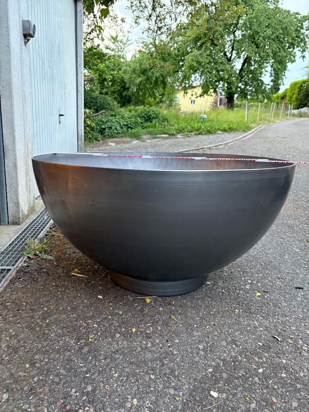 Bracieri: massive Halbhohlkugel, Feuerschale, D=90cm, Dicke 5mm! – Nuovo e nell'imballaggio originale da Oberwil-Lieli venduto da metal-works