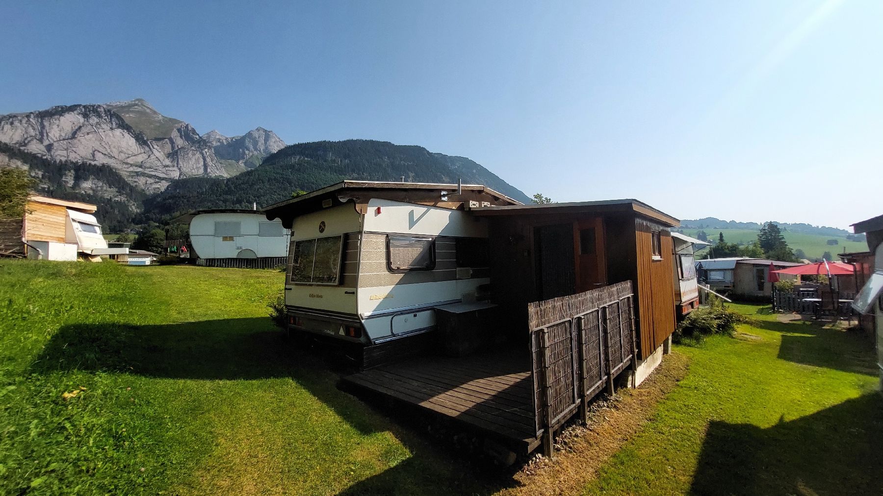 Mobile-home: Wohnwagen inkl. Anbau & Sitzplatz – D'occasion à Urdorf par fra_2bb7 3