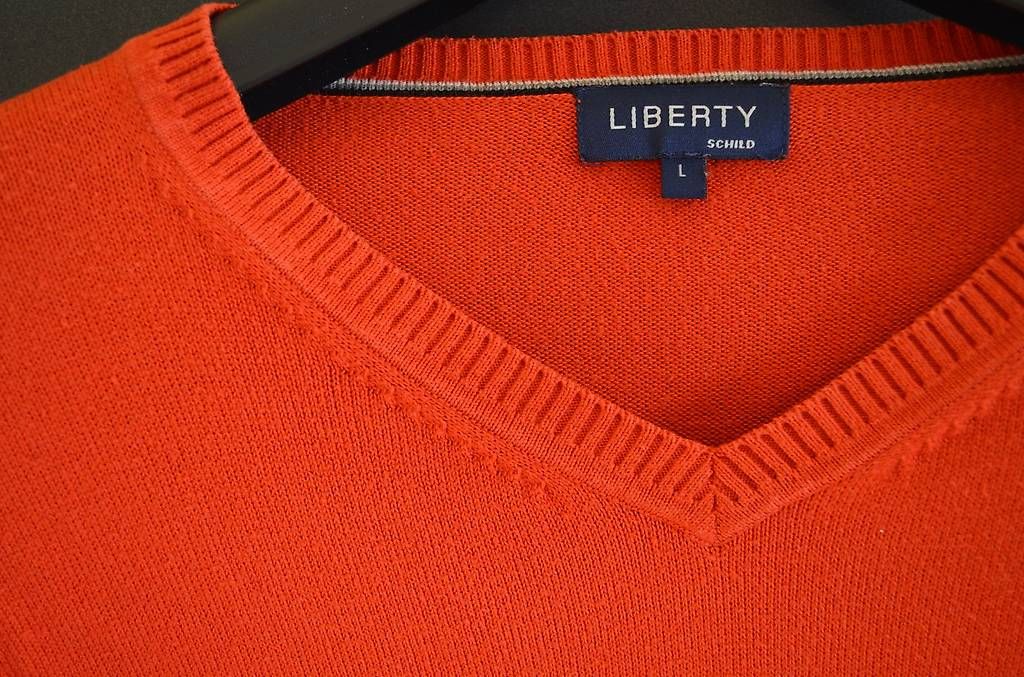 Maglioni & Felpe: Lässiger Pullover v. Schild – Usato da Richenthal venduto da Mikesh01