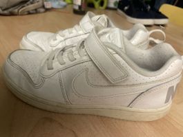Nike Sneaker weiss, Gr. 33