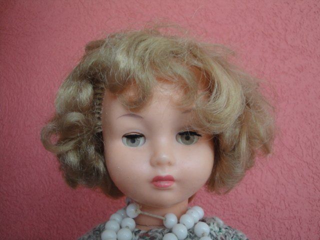 JOLIE POUPÉE ANCIENNE FLEISCHMANN TÊTE BISCUIT BEAUX HABITS