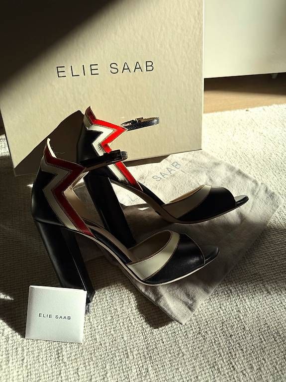 Elie Saab Scarpe da donna: Sandalo ELIE SAAB – Usato da Cavigliano venduto da Pzan