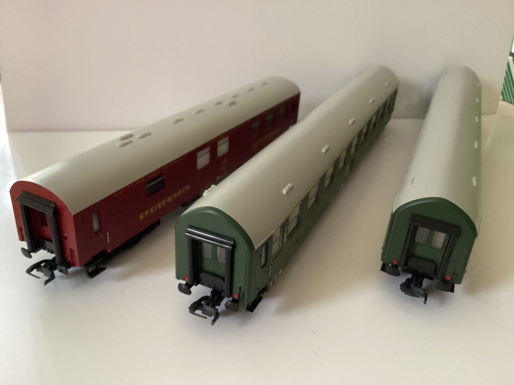 Tillig Modelleisenbahnen: Sachsenmodelle 14339 14342 14365 DR Typ Y Mitropa H0 1:87 – Gebraucht aus Effretikon von simtek_de 5