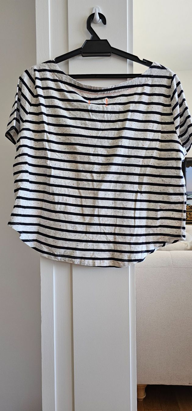 Superdry Tops: Superdry top – Neu und originalverpackt aus Baar von hba_y8kv 2