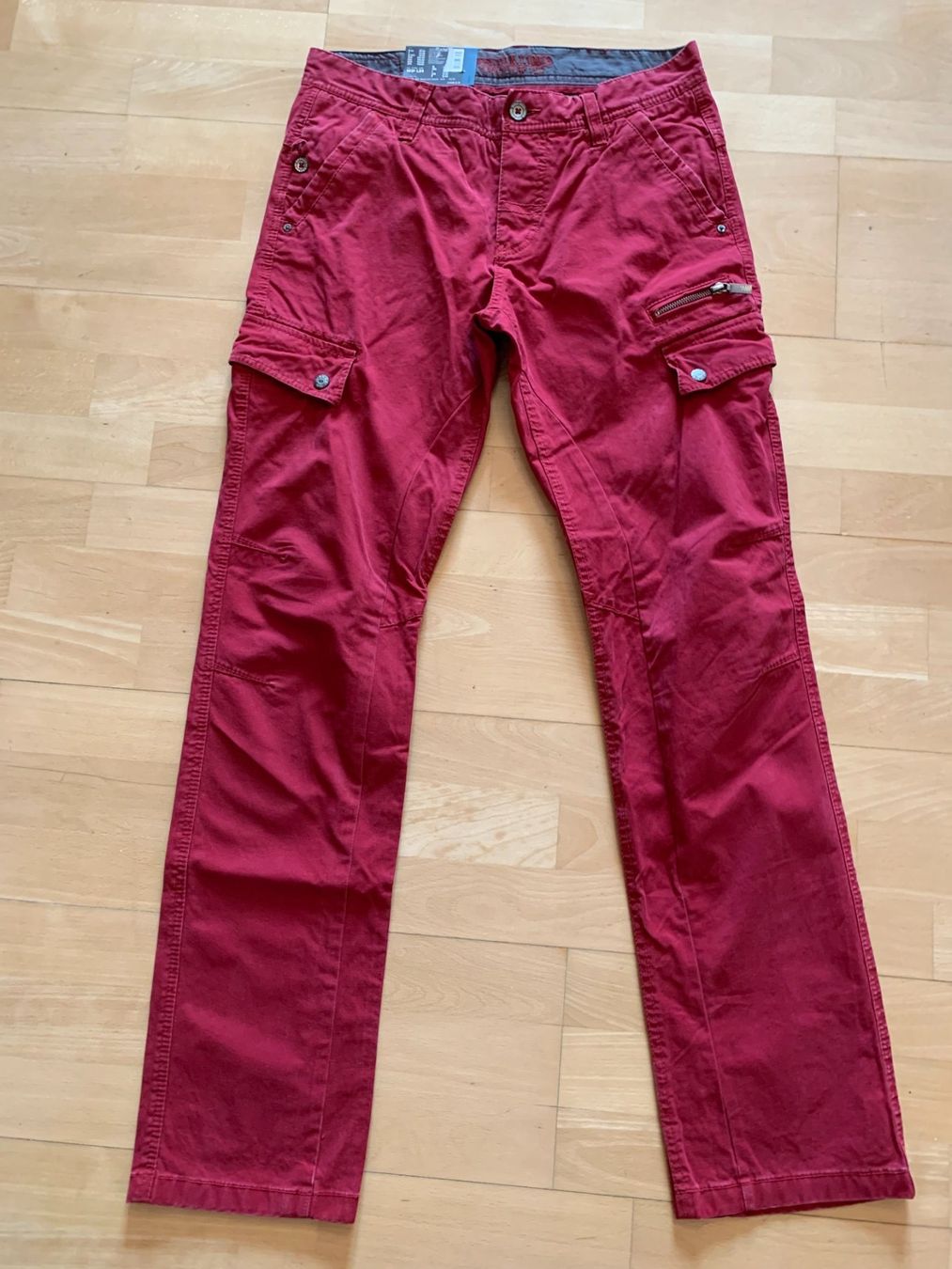 Esprit Pantaloni: ESPRIT Hose, Gr. W31/L34, NEU – Nuovo e nell'imballaggio originale da Worb venduto da farben20zauber