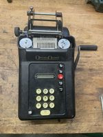 Original Odhner Rechenmaschine mit Zusatzaufdruck