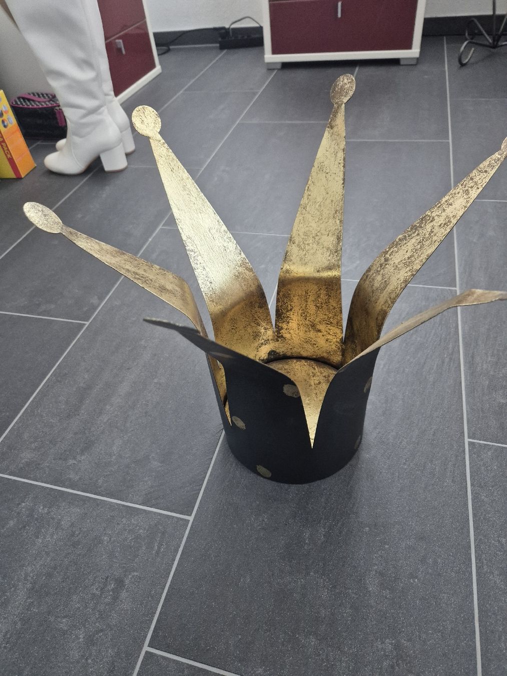 Tutte le decorazioni: Krone metal – Usato da Würenlingen venduto da kuh33