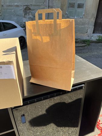 Papier Taschen Tragtaschen