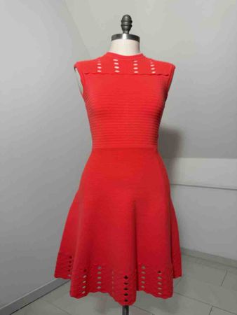 Damen Strickkleid ärmellos rot neuwertiger Zustand