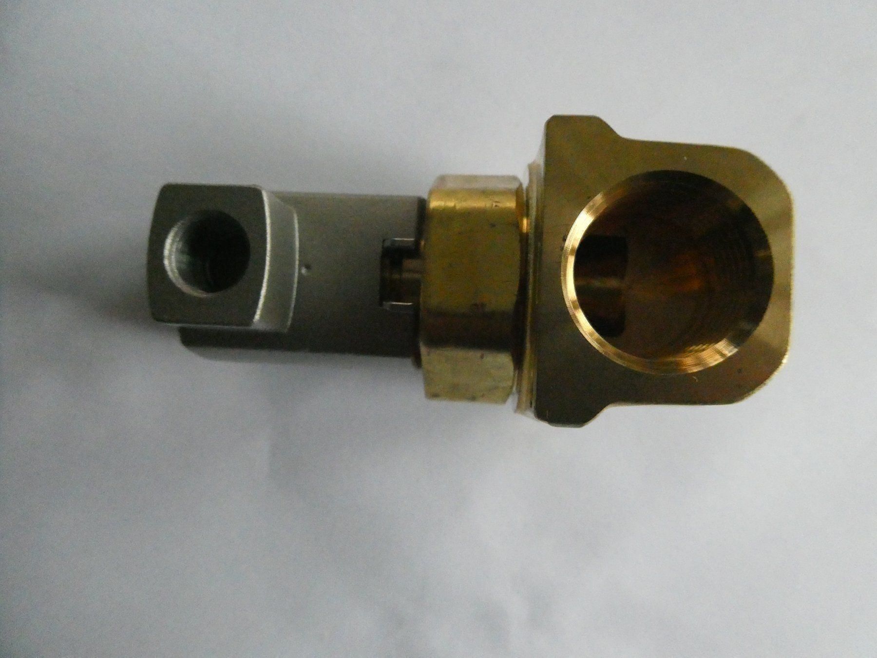 Altro per industria metallurgica: SMC 2/2 Wegeventil (2Stk. occ.) – Usato da Fulenbach venduto da Hach0 5