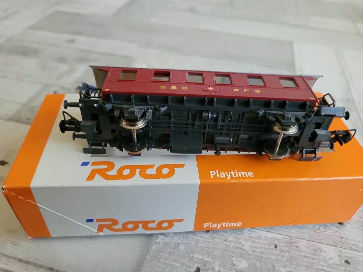 Roco Modellini di ferrovie: ROCO 3 PERSONENWAGEN  – Usato da Steffisburg venduto da susello 3