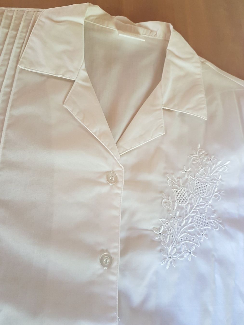Blusen: Chemise manches courtes taille M 35% coton – Gebraucht aus Villiers von san_jn5w