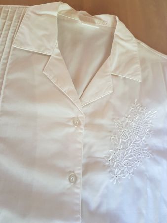 Chemise manches courtes taille M 35% coton