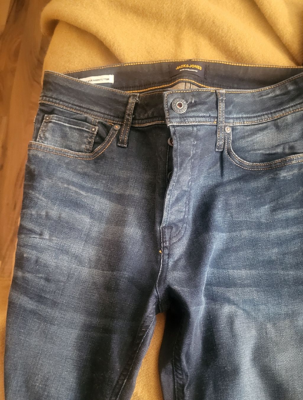 Jack & Jones Jeans: Jack + Jones Markenjeans  – Usato da Fehraltorf venduto da ann_wpr7 1