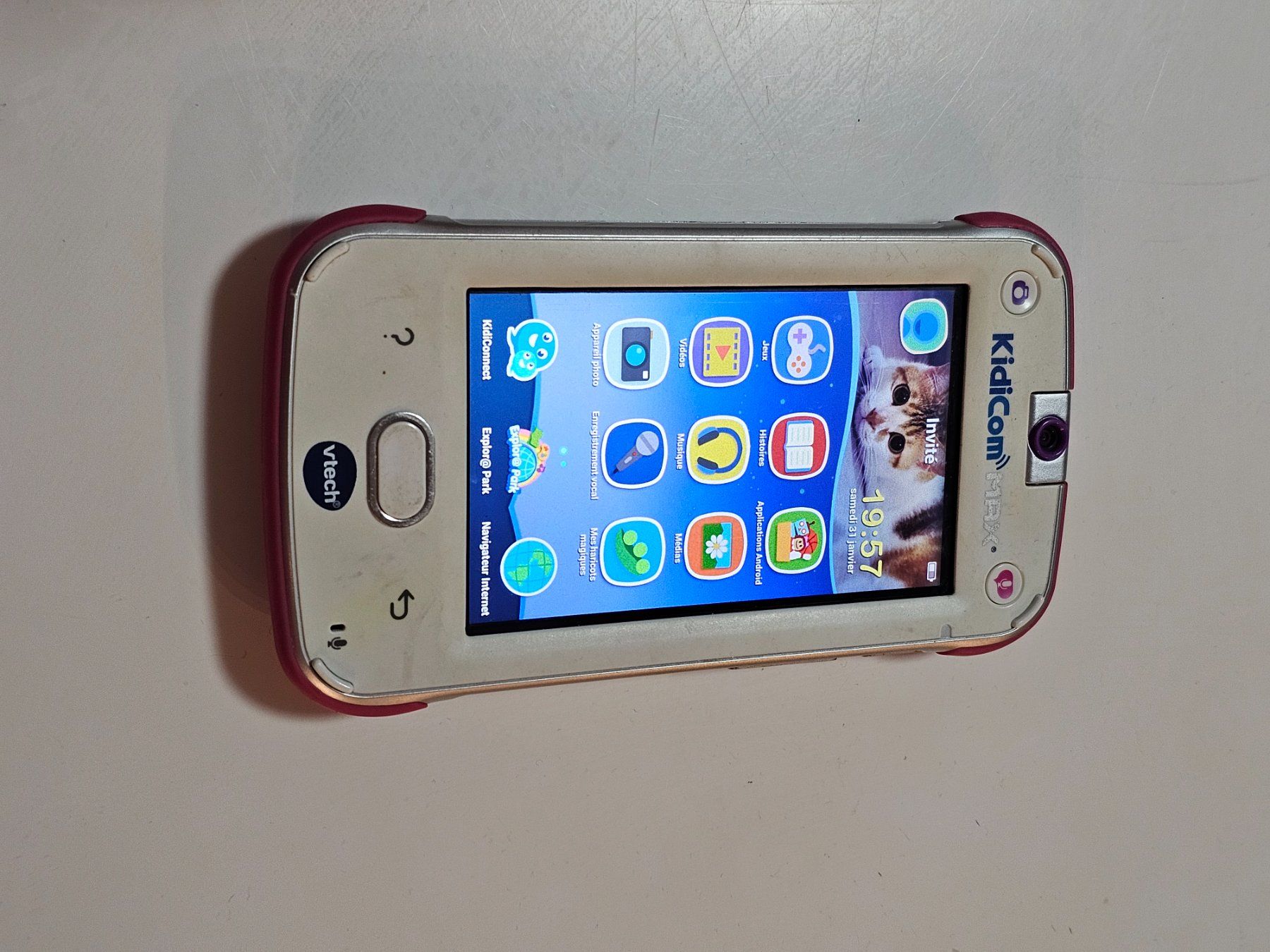 Vtech Tablettes PC: Vtech Kidicom Max - Tablette enfant - Rose/Blanc 👧👦📱 – D'occasion à Bulle par Arushamalit