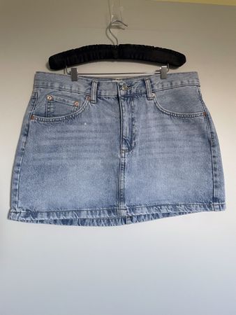 Jupe en jean courte Mango, taille L, jamais portée