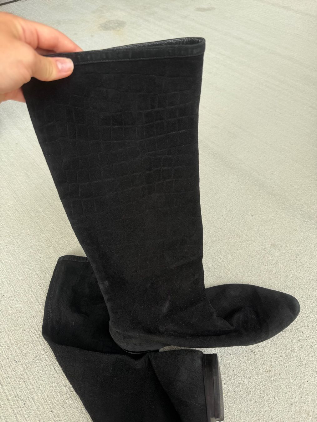 Scarpe da donna: Schwarze Wildleder Overknee Stiefel - Grösse 36 – Usato da Riehen venduto da ann_76jw