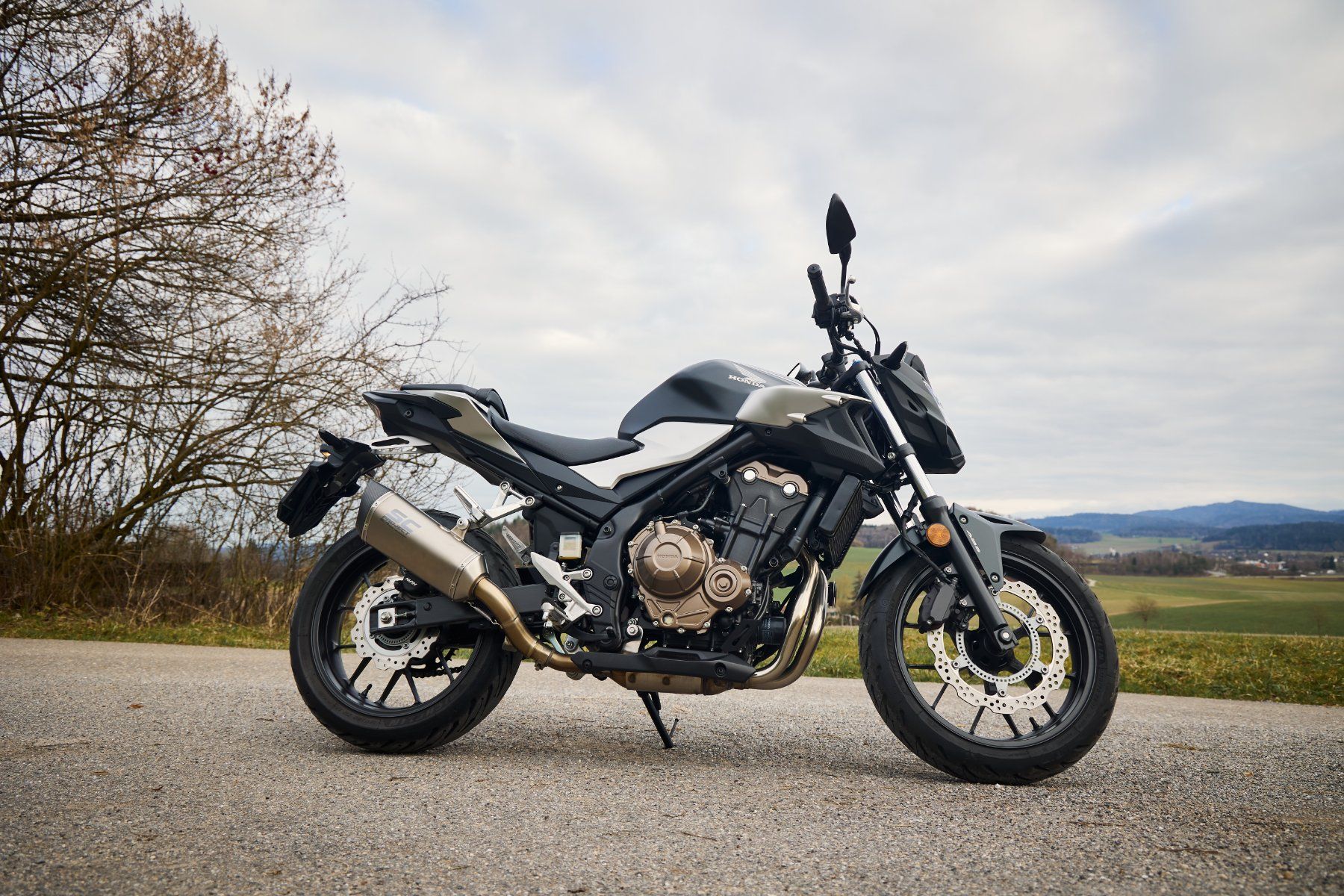Honda Route: Honda CB500 FA mit hochwertigen Extras – D'occasion à Winterthur par Muscari24