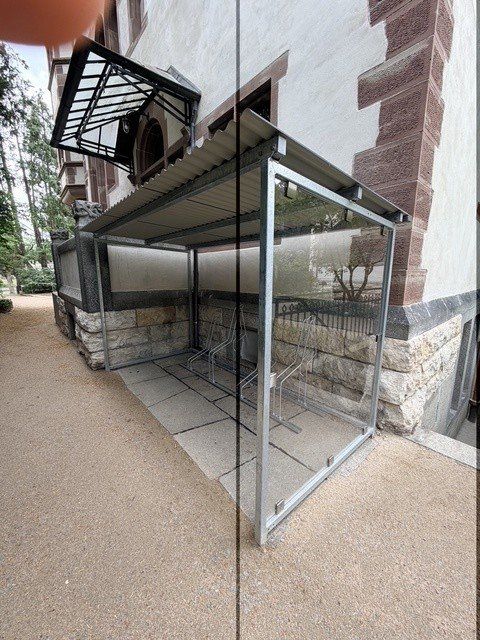 Rifugi: Velounterstand - Neuwertig – Nuovo (secondo la descrizione) da Basel venduto da MET_Architects 1