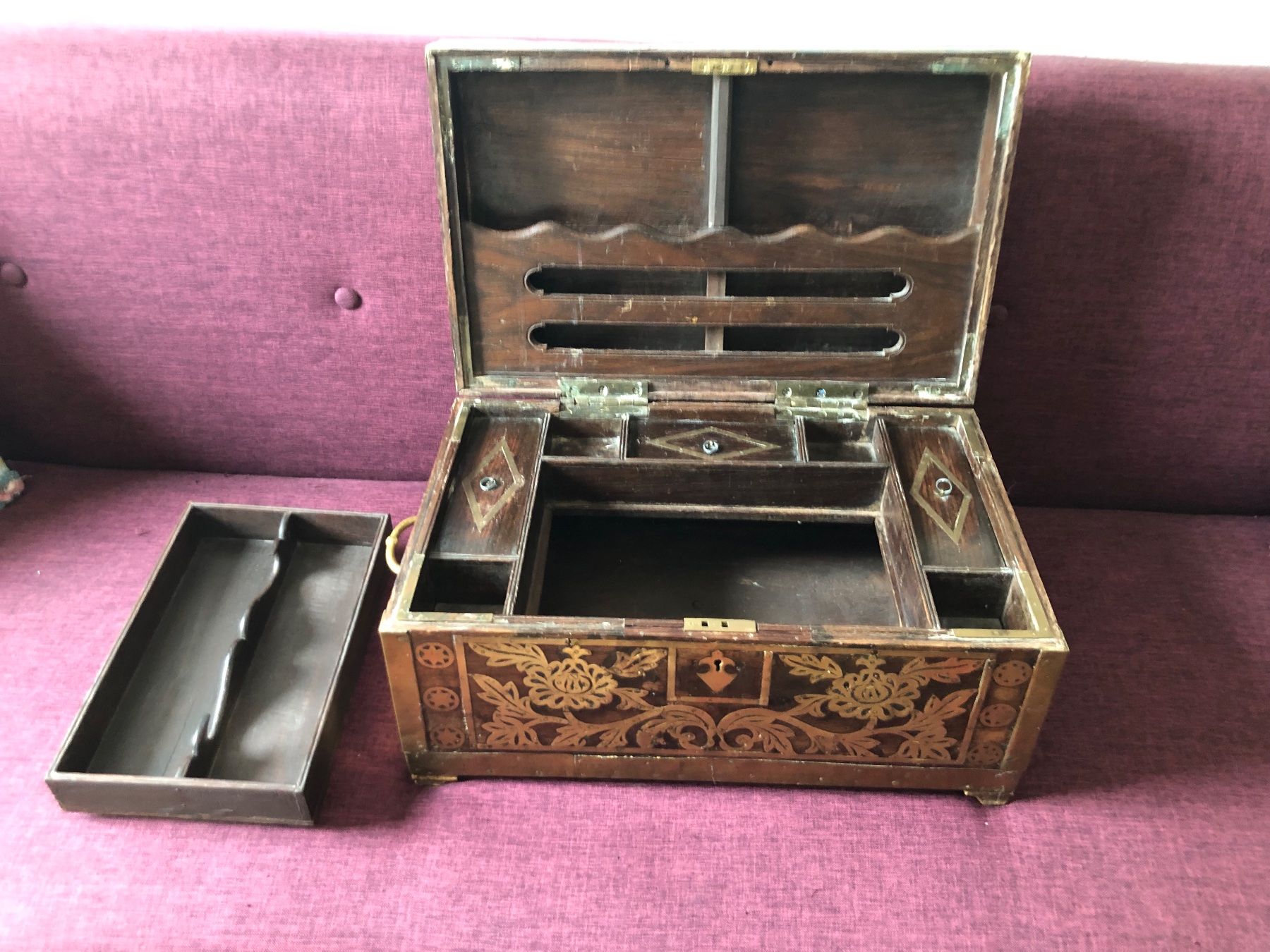 Truhen: Coffret écritoire ancien Asie centrale – Gebraucht aus Genève von fga_yt99 1