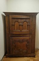 Antiker Echtholzschrank