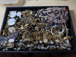 Schmuck Konvolut Uhren Manschettenknöpfe Anhänger Ketten