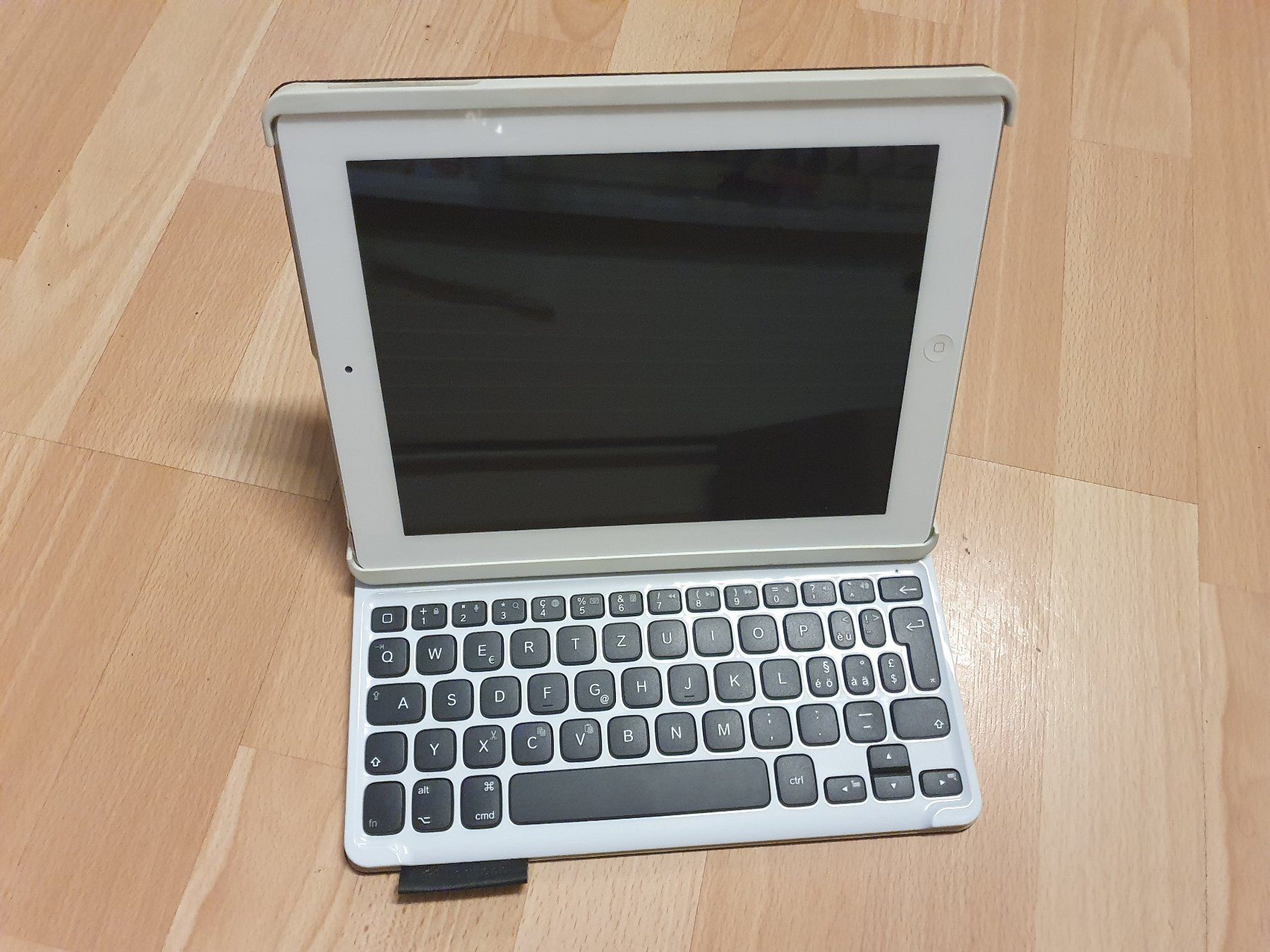 Tablettes PC: iPad Model MC979FD/A – D'occasion à Gossau SG par lupo-3l-tdi 4