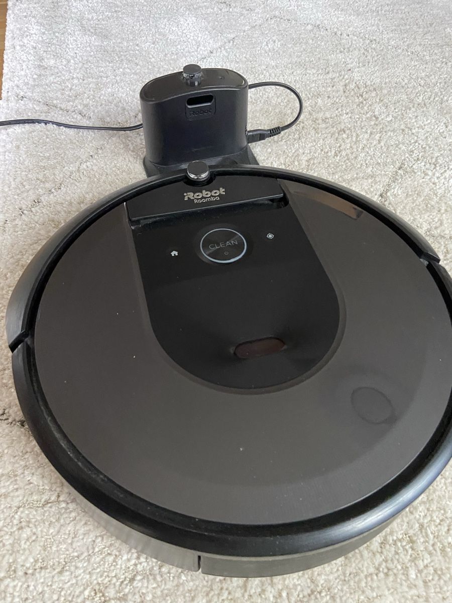Irobot Aspirapolveri & Accessori: IRobot Roomba i7 Saugroboter – Usato da Sargans venduto da Ajom_3 1