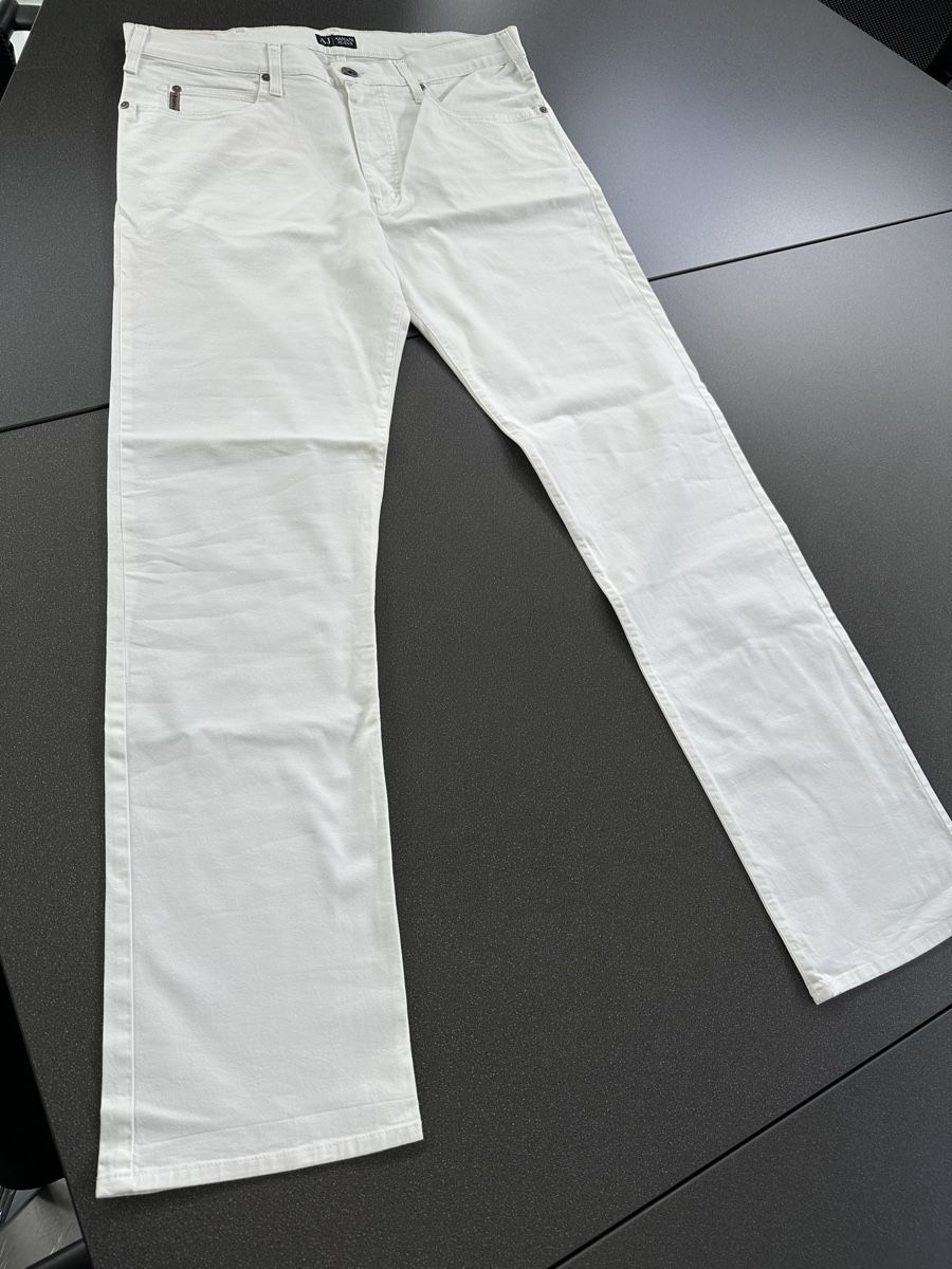 Armani Jeans: Armani Jeans – Usato da Reinach BL venduto da Tropic_Paradise