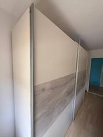 Kleiderschrank mit Schiebetüren  250x220x60 cm