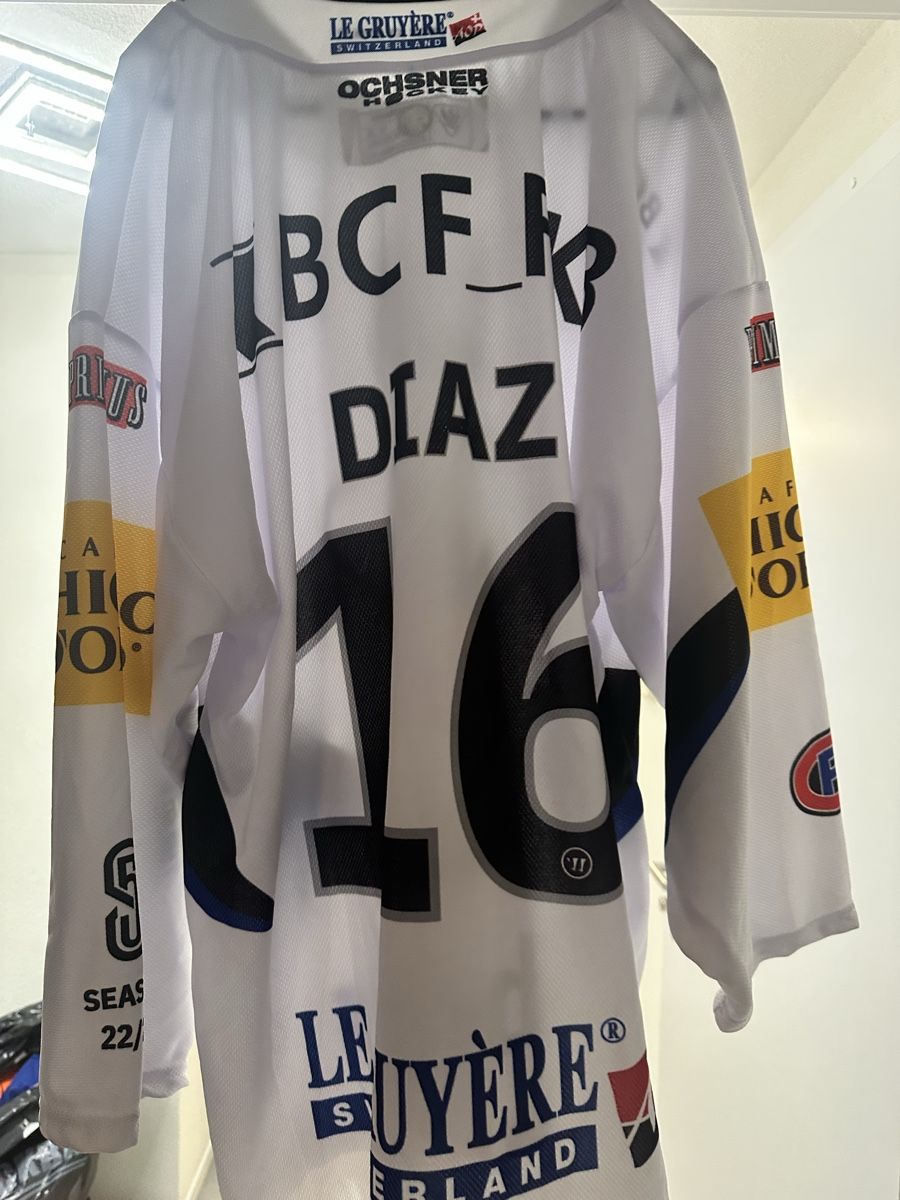 Fribourg-Gottéron Canottiere & Pantaloni: Maillot gotteron diaz XL – Nuovo (secondo la descrizione) da Grancy venduto da arn_lmj6 1