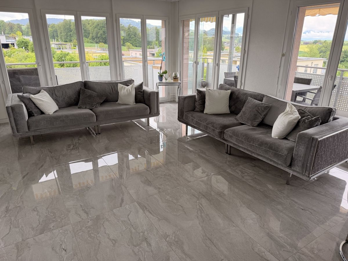 Sofas: Sofa – Gebraucht aus Worb von ilk_vp9v