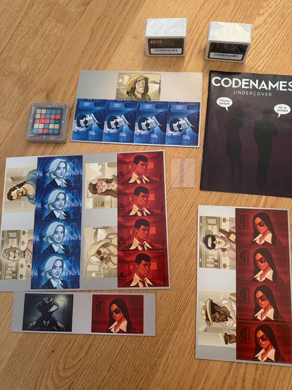Spiele: Codenames Undercover Brettspiel, neu – Neu (gemäss Beschreibung) aus Zug von Capraibex78 1