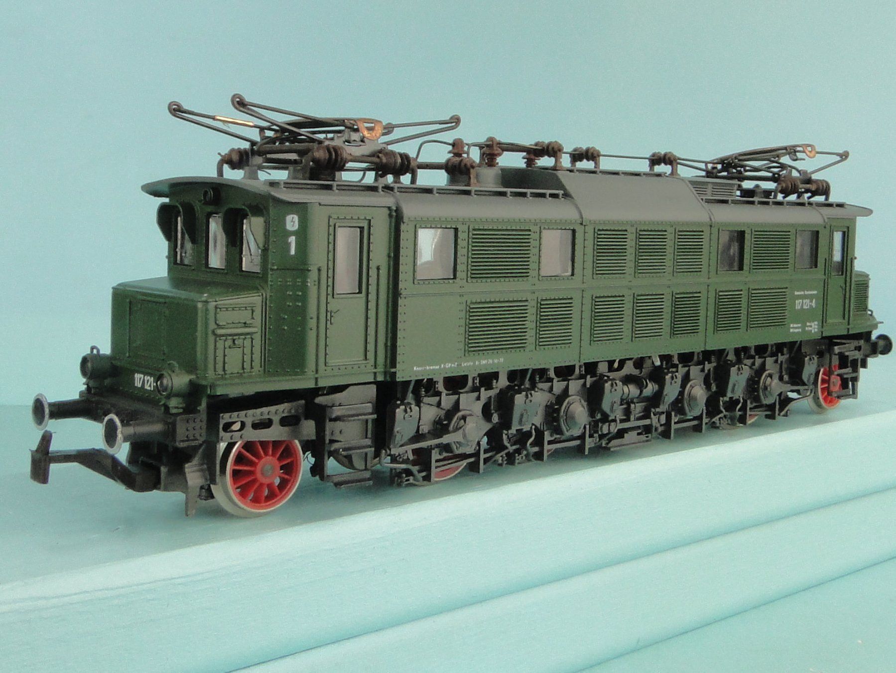Rivarossi Modellini di ferrovie: Rivarossi H0 1668 BR 117 – Usato da Bülach venduto da cann11 2