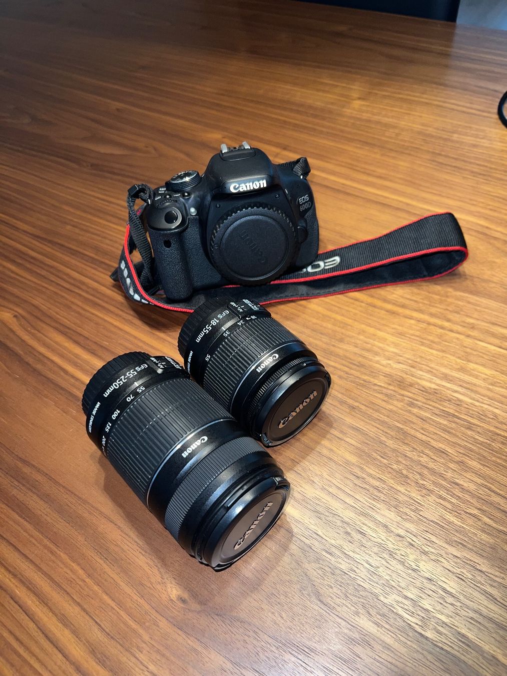 Canon Fotocamera: Canon EOS 600D mit Zubehör – Usato da Rafz venduto da chlxppli