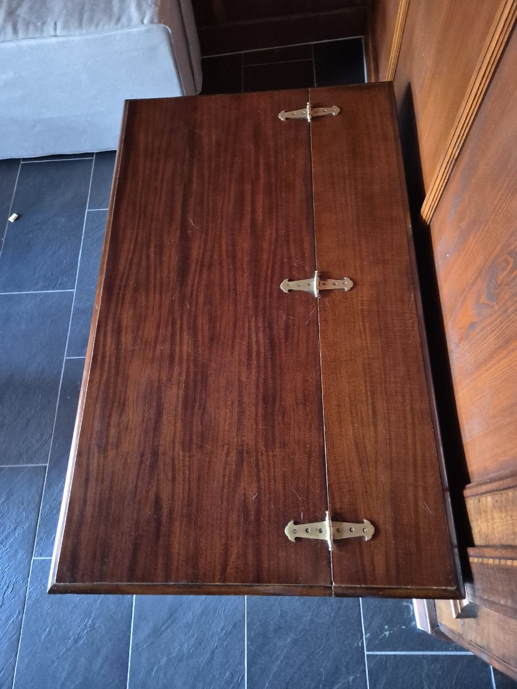 Commodes: Braune Kommode / Tisch – D'occasion à Näfels par blackcrown 2