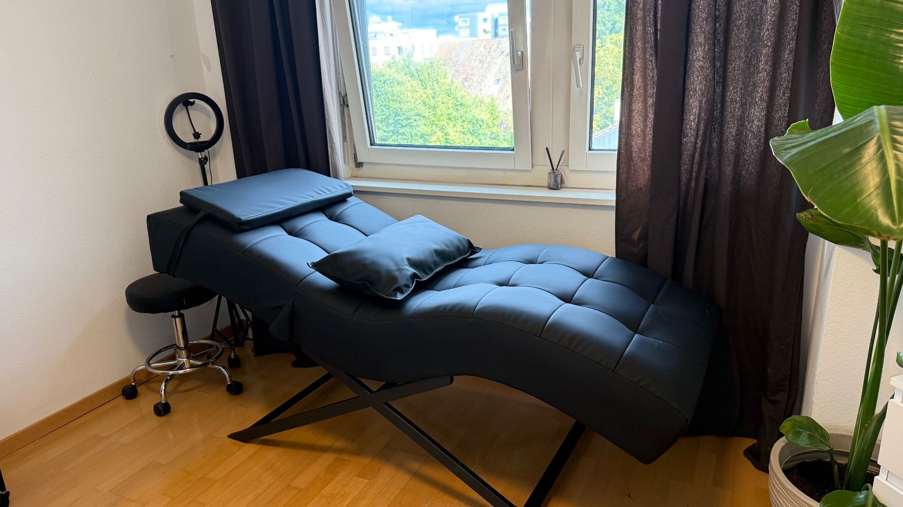 Lettini & sedie per cosmetici: Kosmetikliege – Nuovo e nell'imballaggio originale da Zürich venduto da vit_679t 3