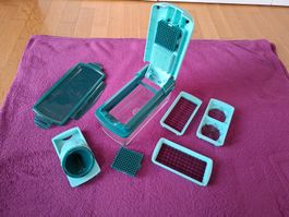 Gemüseschneider - Nicer Dicer Genius mit Zubehör