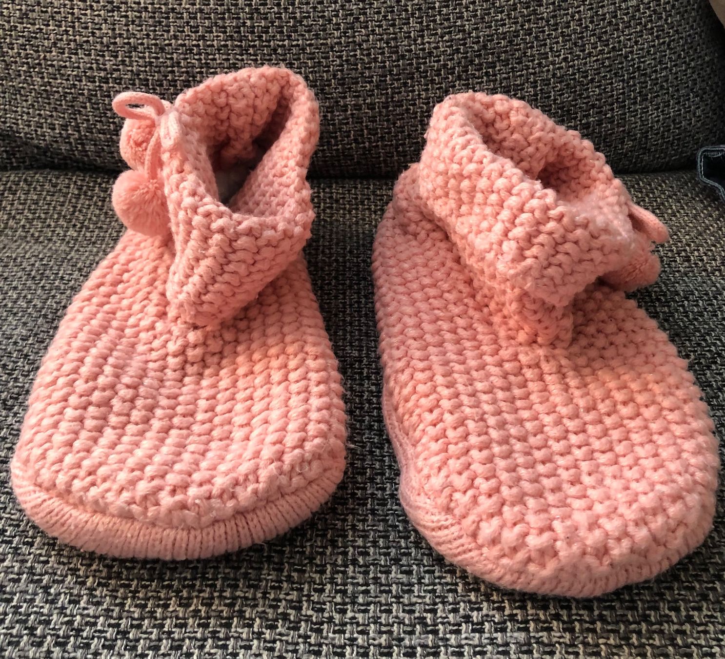 Scarpe da donna: Warme Hausschuhe, gefüttert – Nuovo (secondo la descrizione) da Langnau am Albis venduto da snla_scc9 1