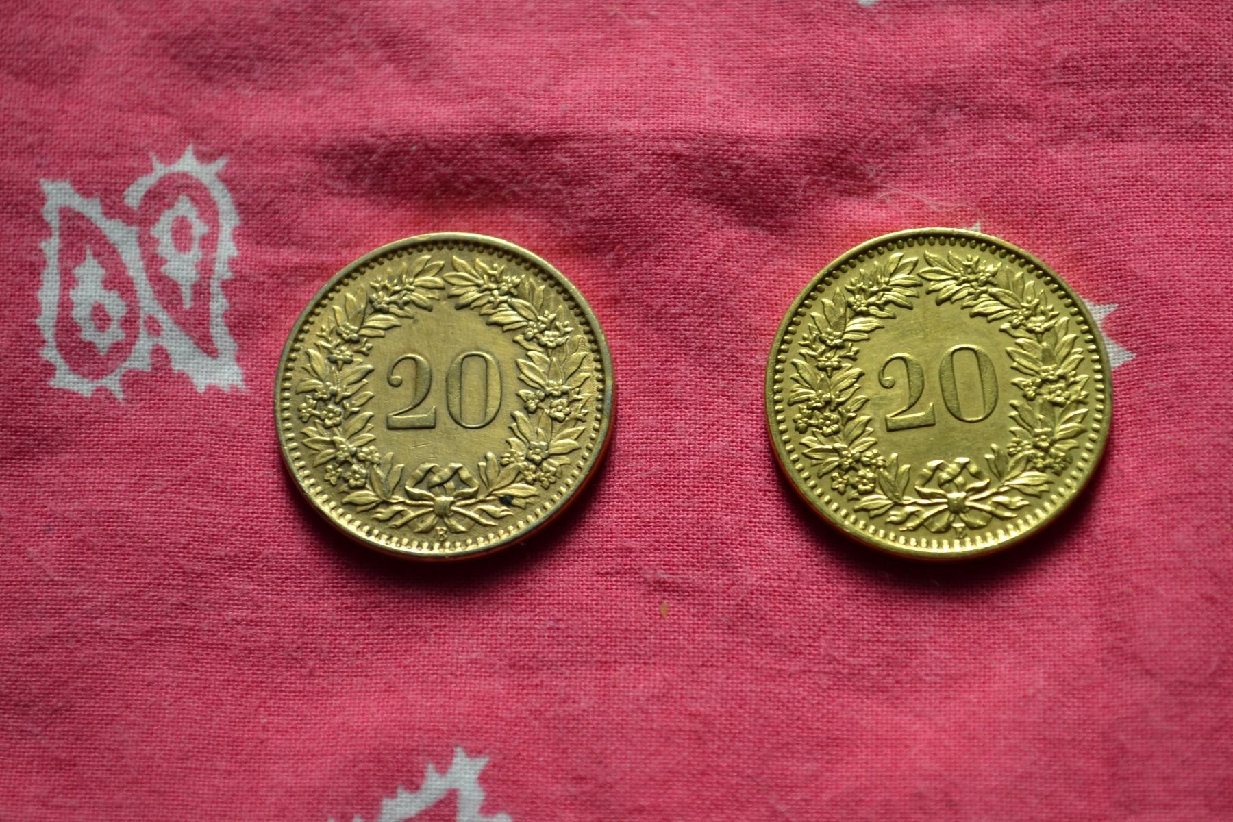 Tutti le monete: 20 Centimes 1960 & 1967 Dorées – Usato da Renens VD venduto da Doidefee 1