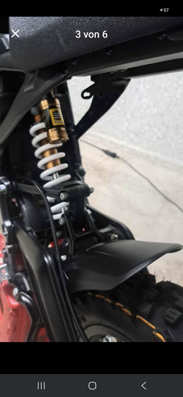 Accessori per altri veicoli: Surron Light Bee Mudflap, Stossdämpferschutz Kotschutzlappen – Nuovo e nell'imballaggio originale da Winterthur venduto da waserli85 1