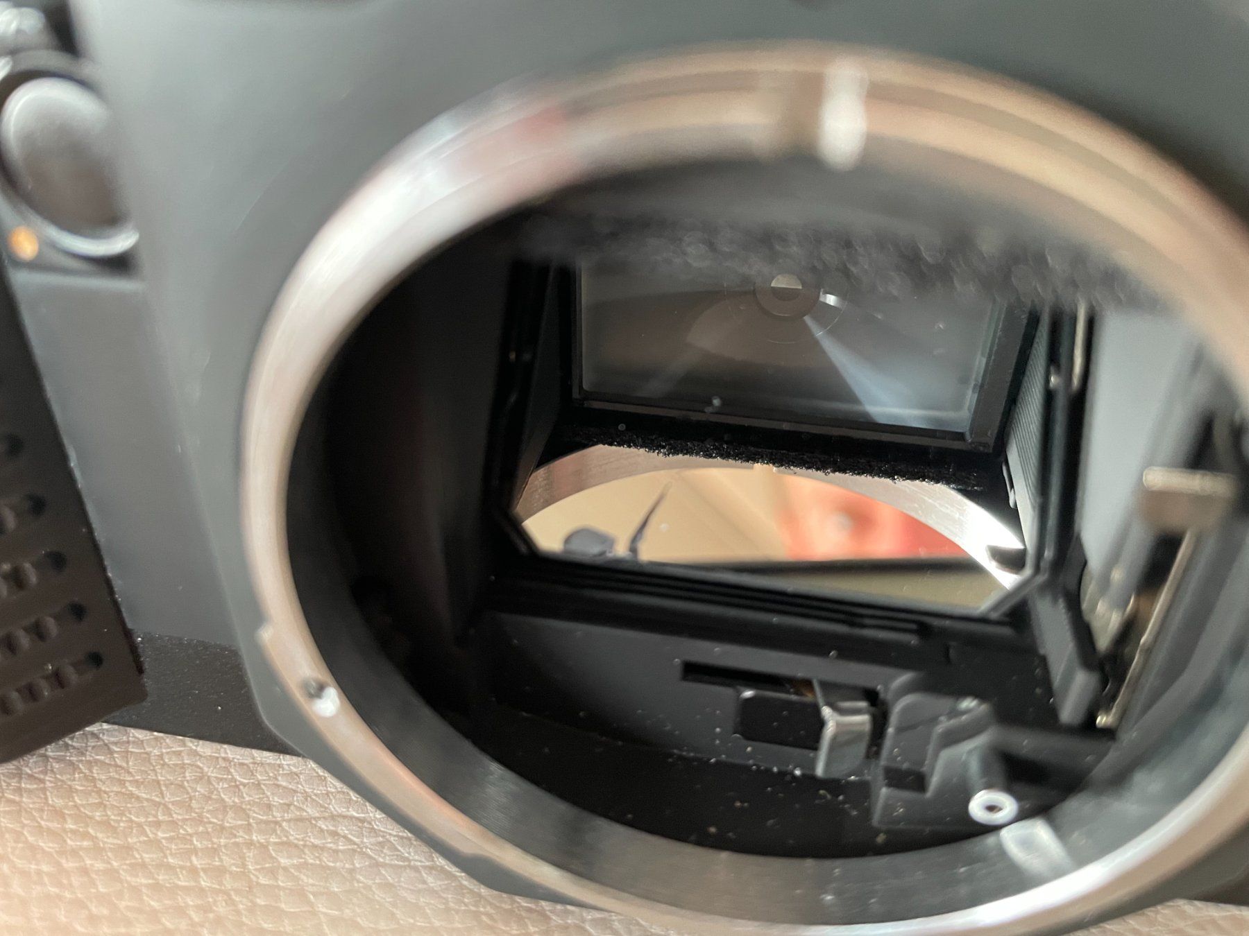 Canon Kamera: Canon T70 – Gebraucht aus Petit Lancy von gil_hr6v 1