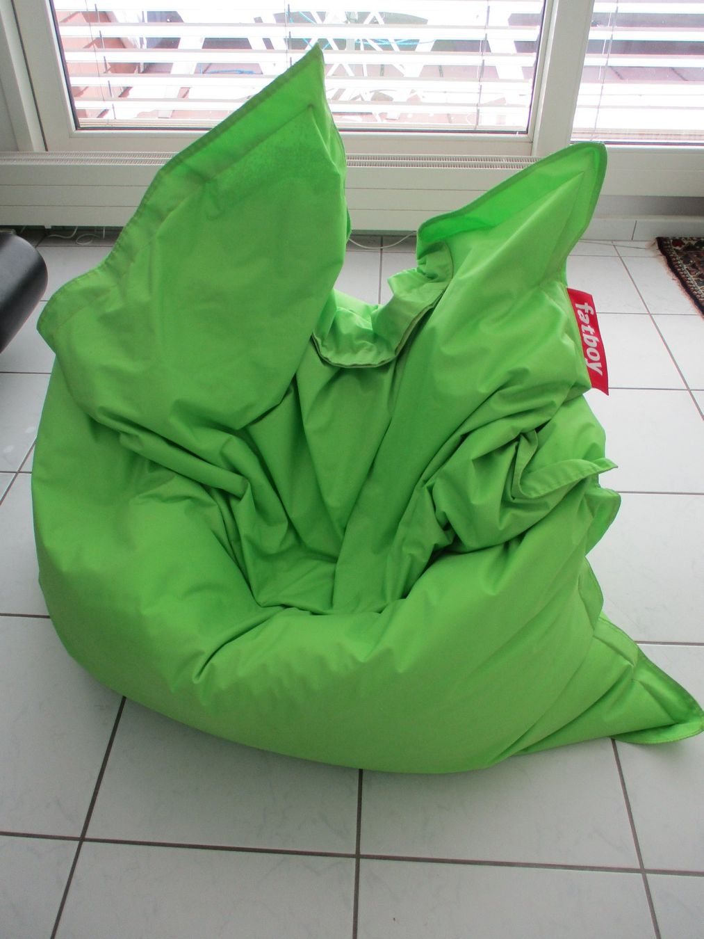 Fatboy Coussins: Original Design "Fatboy" Sitzsack Trendfarbe Zitronengrün – D'occasion à Zufikon par Schweizer1291