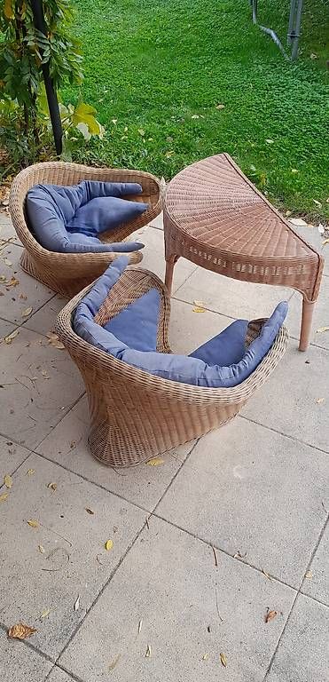 Set di tavolo e panche: Chaises "lotus" et table yoga – Usato da Vouvry venduto da corvvin