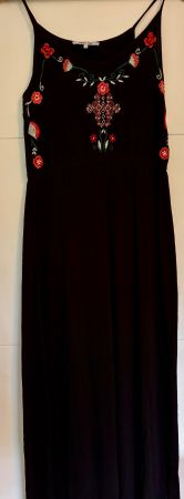 Maxikleid schwarz mit Blumenstickerei Gr. 40 Sommerkleid