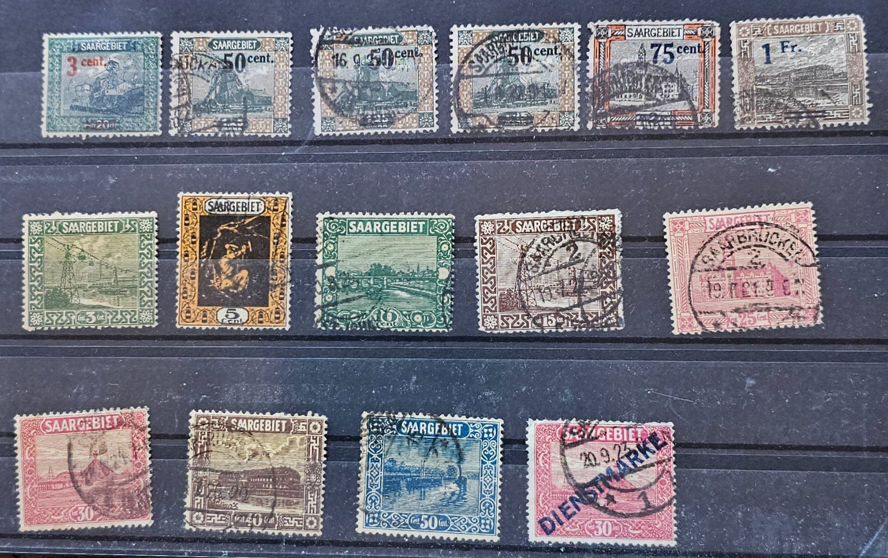 Tutti i francobolli: DEUTSCHLAND  - SAARGEBIET – Usato da Les Valettes venduto da Nuba1