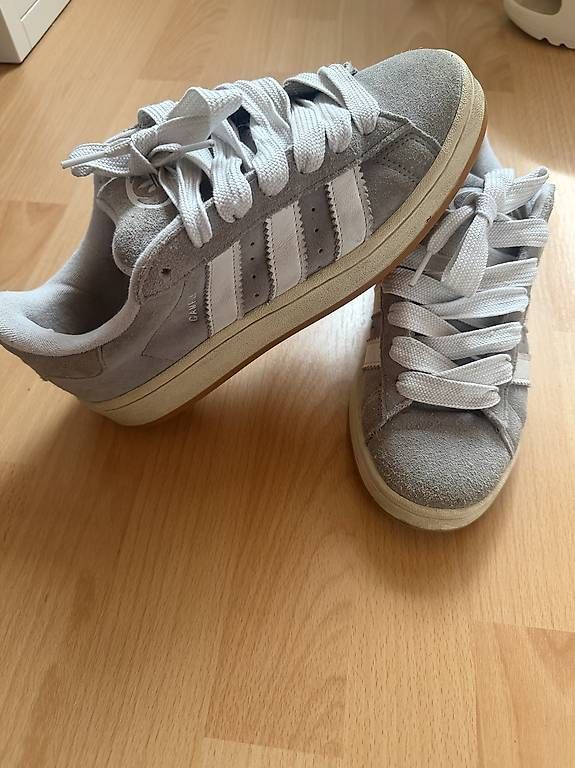 Chaussures hommes: Campus taille 40,5 – D'occasion à Charrat par rom_yv9b 1