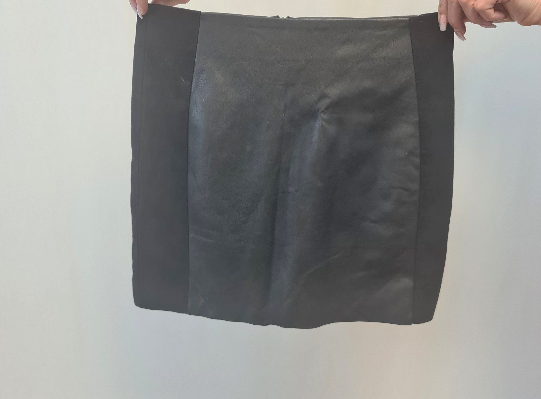 Röcke: Mini-jupe simili cuir noire - Taille M – Gebraucht aus Couvet von Nawra_26 2