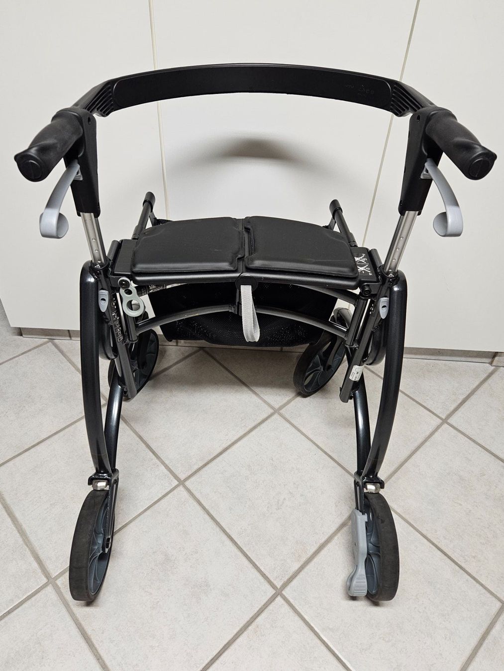 Ausili per la deambulazione: Déambulateur Rollator Dolomite TJazz 610 – Usato da Courroux venduto da grey1952 2